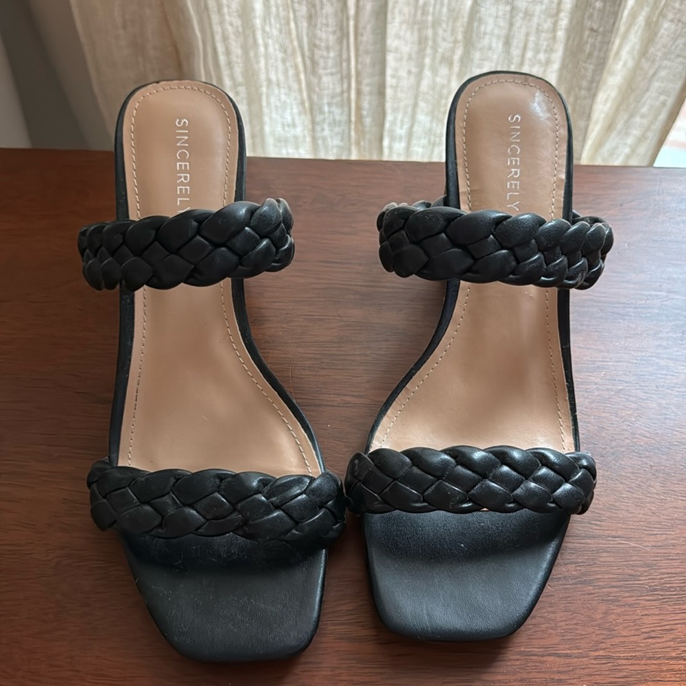 Sincerely Jules black low thick heel, braided straps